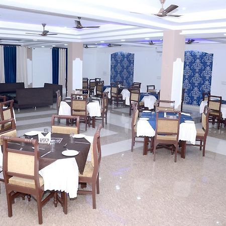 Hotel Pratap Regal 珀勒德布尔 外观 照片