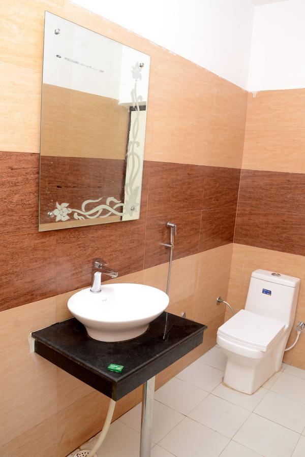 Hotel Pratap Regal 珀勒德布尔 外观 照片